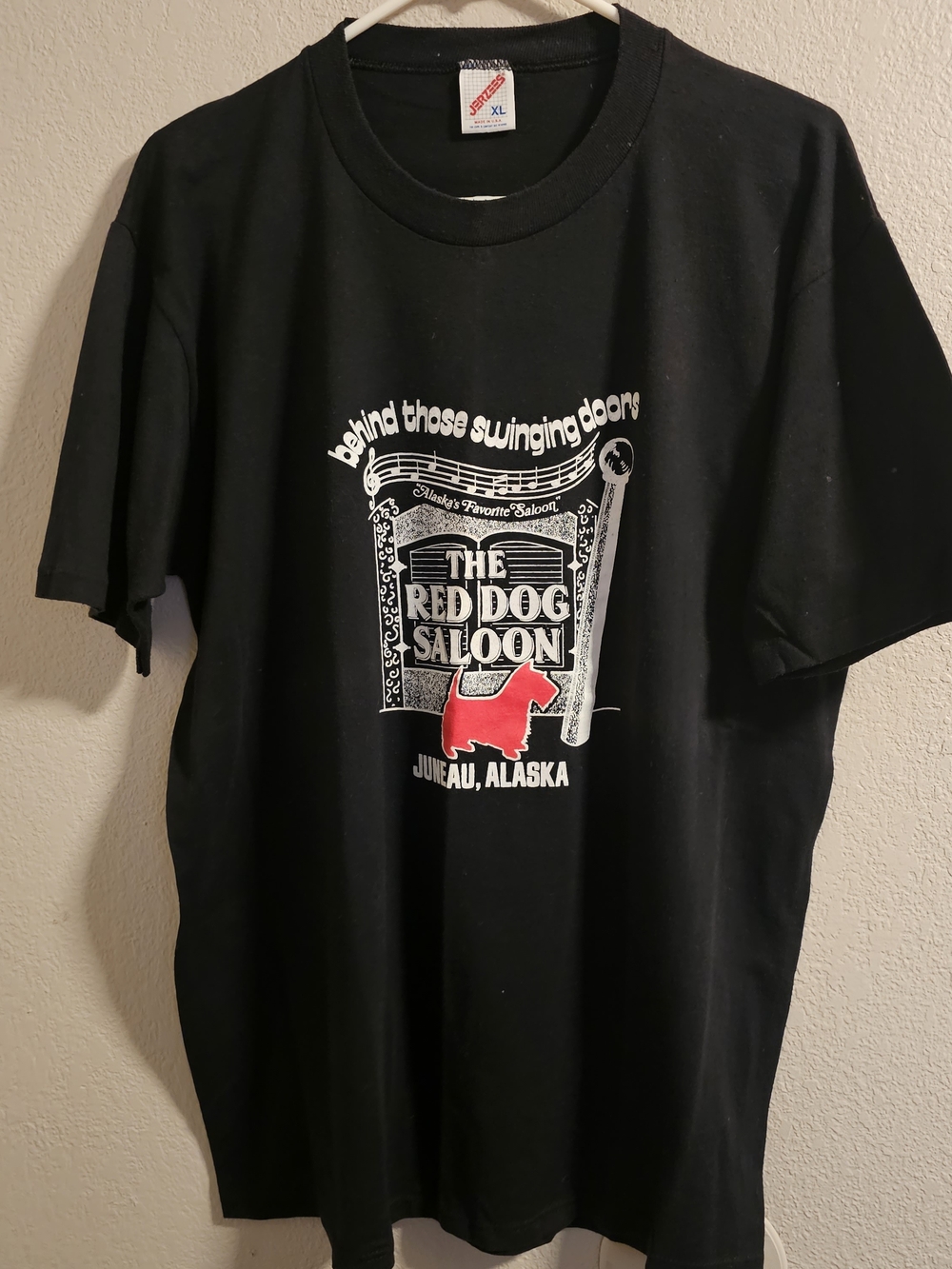 Vintage Single Stitch The Red Dog Saloon Junau Alaska Black Graphic Tee